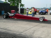 Maroon Dragster